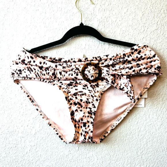 Gibson Latimer 2 Piece Swim suite Medium - Picture 3 of 5